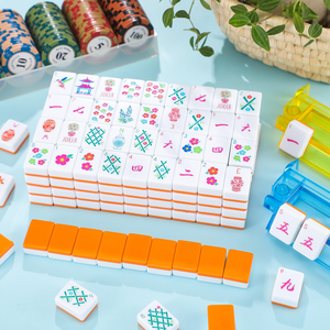 Set di Mahjong Americano di Lusso Personalizzato a 4 Strati in Acrilico Arancione, Gioco da Tavolo per 4 Giocatori, OEM ODM - Product Image 1