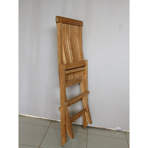 Découvrez un confort ultime avec cette chaise pliante d'extérieur moderne, fabriquée en teck durable pour une élégance et une longévité assurées. - Product Image 1