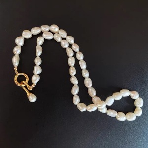 Collier en perles de style baroque rétro français, forme naturelle avec boucle tendance, chaîne de clavicule, design personnalisé - Product Image 2