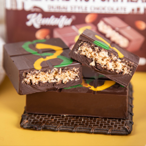 Barre Chocolatée Kunafa Style Dubaï Amande Avoine Vrac Vente en Gros Halal OEM Logo Personnalisé - Product Image 1