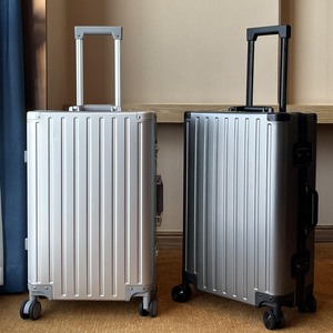 <span class=keywords><strong>Valigia</strong></span> da Viaggio <span class=keywords><strong>Media</strong></span> in Lega di Alluminio alla Moda per Uomo e Donna, <span class=keywords><strong>Nera</strong></span> e Argento, con Serratura TSA, Leggera, Rigida, con Ruote Girevoli - Product Image 2