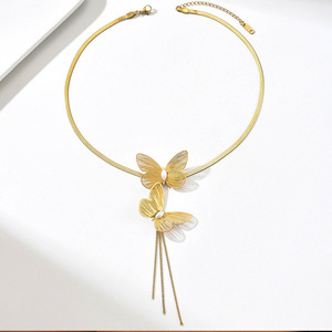 Collier YF8469 de luxe exquis à double <span class=keywords><strong>papillon</strong></span> et pompon, plaqué or 18 carats, en acier inoxydable étanche, avec chaîne serpent plate en perles - Product Image 4