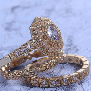 Set di Tre Anelli Geometrici con Zirconi Incastonati per Donne, Gioielli Eleganti e alla Moda - Product Image 4