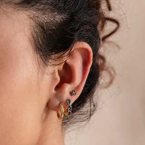 ชุดต่างหูเพชรซิร์โคเนียสีน้ำเงิน 3 ชิ้น J&D Jewelry Sweet ชุบทอง 18K PVD สแตนเลสสตีลกันน้ำ รูปทรงมาร์คีส์แบบห่วงและแบบติดหูรูปโคลเวอร์ ชุดของขวัญ - Product Image 2