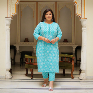Conjunto de Kurta, Pantalón y Dupatta al por Mayor, de Algodón con Estampado Floral, Azul Cielo, Cuello Redondo, Mangas Tres Cuartos, Tallas Grandes, Conjunto de Verano para Mujer - Product Image 1