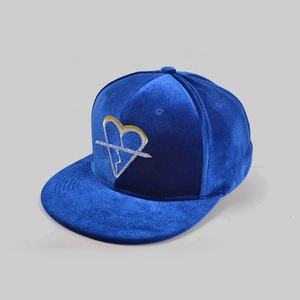 Gorra deportiva con espalda de siesta y 6 paneles con logotipo personalizado bordado para adultos, gorra de béisbol de terciopelo y ante en blanco con logotipo impreso - Product Image 1