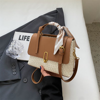 Sac à bandoulière portable pour femme, style preppy, de créateur, à poignée unique, résistant à l'eau, avec chaîne et rivets décoratifs