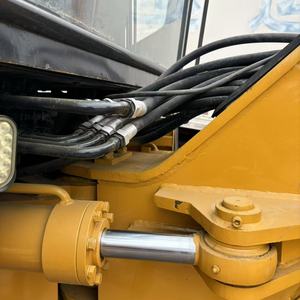 รถเกรดเดอร์มือสอง Caterpillar 160H เครื่องยนต์ Cat 3306 ใบมีด 14 ฟุต ชั่วโมงการใช้งานต่ำ เหมาะสำหรับงานก่อสร้างถนน สภาพดี ขาย - Product Image 5