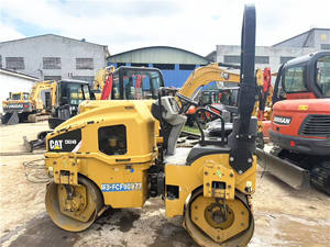 Apisonadora CAT CB24B original importada en buen estado a la venta. Apisonadora de ruedas DYNAPAC CA25 CA30 usada a la venta. - Product Image 2