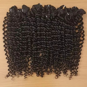 Lots de cheveux bouclés européens bruts en gros, 100 % cheveux humains vierges non traités, motif de boucles naturelles européennes, extrémités épaisses et complètes - Product Image 1