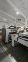 Ligne de machines de laminage de portes en PET avec colle thermofusible PUR, film plat en rouleau HPL PVC Foil, prix usine TC Machinery