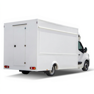 Camión de Comida Móvil Blanco, Carrocería de Acero de 4.8m, Diseño Cuadrado para Catering al Aire Libre y Uso en Cocinas Callejeras - Product Image 1