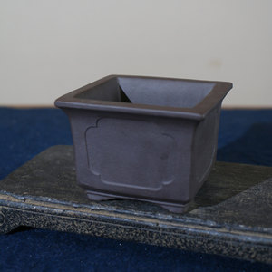Maceta Cuadrada de Zisha para Bonsái, Hecha a Mano, Estilo Chino Clásico, Diseño de Ventana y Puerta Cuadrada, Inspirada en el Zen Antiguo, Maceta Pequeña - Product Image 1