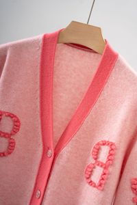 Nuovo Cardigan di alta qualità in Cashmere cappotti 2025 maglieria autunno inverno da donna con scollo a V <span class=keywords><strong>motivi</strong></span> ricamati cappotti <span class=keywords><strong>rosa</strong></span> bianchi - Product Image 6