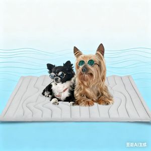 Alfombra refrescante para mascotas Qingge, tallas S, M, L, XL, en gris, beige, azul y verde, transpirable, para verano, para prevenir golpes de calor. - Product Image 1