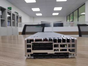 Bir kutuda <span class=keywords><strong>Eltek</strong></span> verter Rectifier doğrultucu & Inverter 48V 230/1500 48/1200 241123.100 241123.101 241123.102 - Product Image 4