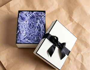 กล่องของขวัญฝาและฐานแข็งสีขาวดำ ทำจากกระดาษแข็งคุณภาพสูง ผ่านกระบวนการตัดและประกอบอย่างดี - Product Image 3