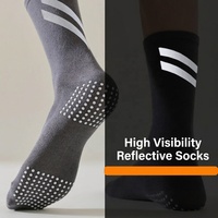 Chaussettes réfléchissantes en coton tricoté, antidérapantes, qui brillent dans le noir, pour la sécurité nocturne, haute visibilité, pour le cyclisme, la course à pied, pour les jeunes, les hommes et les femmes