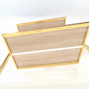 Présentoirs de luxe pour sacs - Systèmes modernes de présentoirs à chaussures pour les magasins de marques haut de gamme et les salles d'exposition de mode - Product Image 3