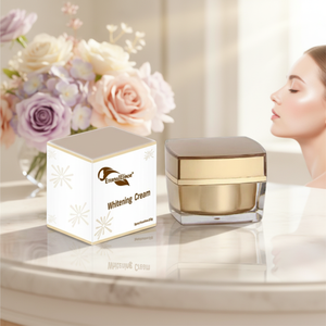 Crème <span class=keywords><strong>Visage</strong></span> Bio Éclaircissante Jour OEM ODM avec Effets Blanchissants au Glutathion et à l'Arbutine pour Adultes - Product Image 1