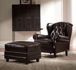 Fauteuil Wingback classique en cuir <span class=keywords><strong>marron</strong></span> <span class=keywords><strong>de</strong></span> luxe avec dossier capitonné profond et pieds en bois à pointe dorée pour salon ou bureau - Product Image 1