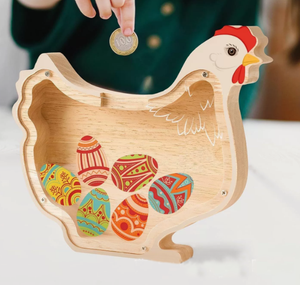 Salvadanaio in legno a forma di gallina - Product Image 2