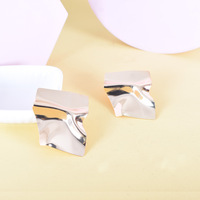 Boucles d'oreilles grandes et audacieuses pour femmes, au design géométrique irrégulier, effet miroir, pour une personnalité affirmée