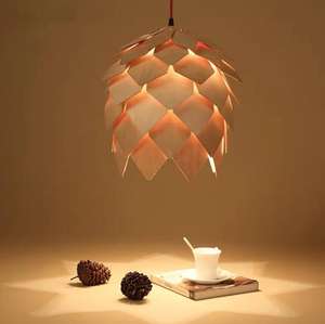 Pomme de pin en bois lustre suspendu maison salle à manger décor nordique bois bois suspensions - Product Image 1