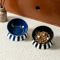 Bol pour animaux de compagnie en céramique fait main à motif vertical, en promotion, pour chien et chat, bol mignon incliné