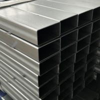 Tube en acier zinc-aluminium-magnésium pour structures de support de véranda solaire