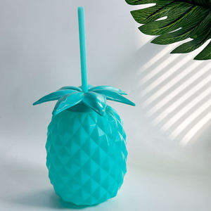 Bouteille d'eau en plastique de 500 ml avec paille, nouveauté, pour boire du jus, gobelets de fête colorés en forme d'ananas - Product Image 3