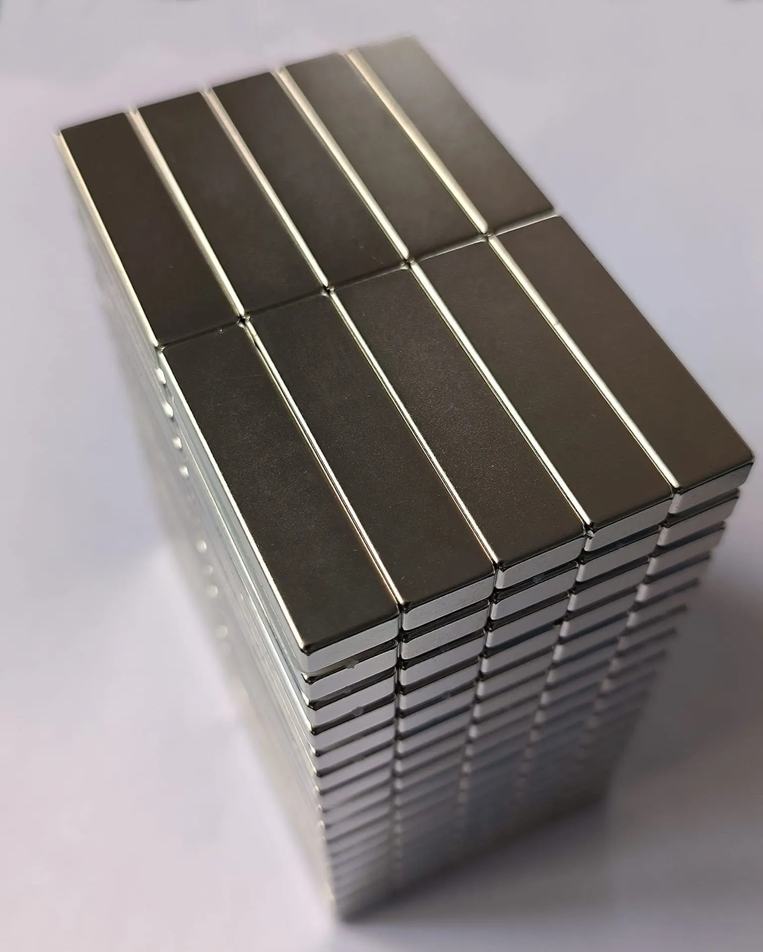 Пользовательские небольшой прямоугольный сильный магнит для ювелирных коробок картонных подарочных коробок