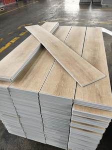 Plinthe de sol SPC à clipser, 7 mm, moderne, antidérapante, luxueuse, écologique, imperméable, aspect bois, pour intérieur - Product Image 6