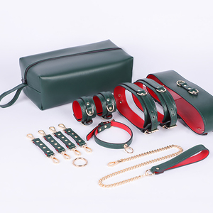Produits sexuels Jouet sexuel en cuir haut de gamme SM 7 pièces avec sac de rangement en PU Kit de jeu de lit <span class=keywords><strong>BDSM</strong></span> Jeu de bondage amusant pour couple - Product Image 3