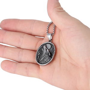 Jimat Punk baja tahan karat pria, liontin kalung hewan serigala bulan untuk pria - Product Image 3