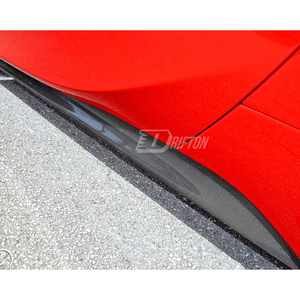 Jupes latérales de remplacement en fibre de carbone sèche style OEM pour Ferrari SF90 Stradale & Spider - Product Image 2