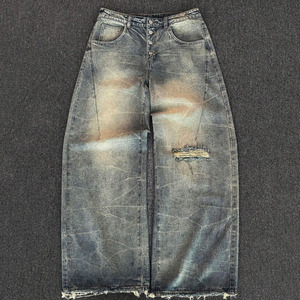 <span class=keywords><strong>Pantalones</strong></span> Vaqueros <span class=keywords><strong>Anchos</strong></span> Tipo Cimitarra de Mezclilla Lavada con Desgastes <span class=keywords><strong>para</strong></span> <span class=keywords><strong>Hombre</strong></span> Diseño Punk Urbano de Corte Holgado y Pierna Ancha con Parches - Product Image 1