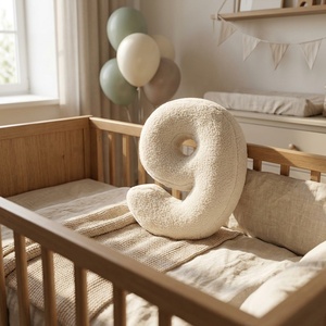 Coussin Lettre Initiale de Haute Qualité 1-9 Chiffres pour Chambre d'Enfant Literie Oreiller Décoratif Lettre Alphabet Anglais Poupées en Peluche - Product Image 1
