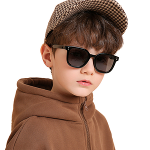 Gafas de Sol Polarizadas de Silicona TAC de Buena Calidad con Montura Cuadrada para Niños y Niñas, Modelo Rice Nail 2026 - Product Image 1