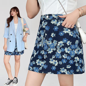 Jupe en jean pour femme N8079, bleu foncé, imprimé floral, coupe trapèze, mini, en coton, grande taille - Product Image 5