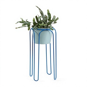 Soporte de Hierro Moderno para Macetas, Recubrimiento en Polvo, Decoración Interior para el Hogar, Diseño Minimalista en Naranja y Rosa - Product Image 2