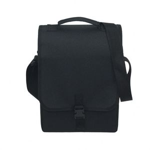 Sac bandoulière messager personnalisé pour homme avec logo, poche téléphone résistante à l'eau, design croisé – Vente en gros - Product Image 1