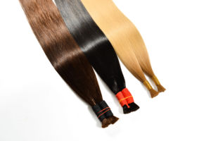 Extensiones de <span class=keywords><strong>Cabello</strong></span> con Clip UGOTRAYS, <span class=keywords><strong>Cabello</strong></span> Humano Real, 15 Pulgadas, 70g, Rubio Ceniza Mezclado con Rubio Decolorado, Liso, 7 Piezas, Doble Trama a Máquina - Product Image 4