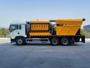 Camion synchrone de joint de <span class=keywords><strong>gravier</strong></span> HOWO 10 roues asphalte bitume synchrone puce scellant épandeur camion à vendre - Product Image 3