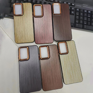 Funda trasera móvil con pintura de TPU de grano de madera para Infinix KC8/<span class=keywords><strong>Iphone</strong></span> 15Plus/Xiaomi POCO M4/Samsung - Product Image 2