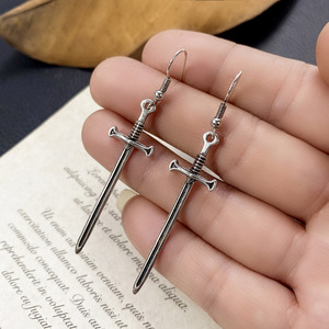 Boucles d'oreilles pendantes en forme de croix gothique, style punk sombre, accessoires de mode unisexes - Product Image 6