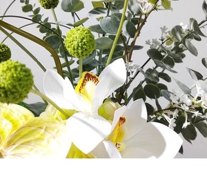 Vase en verre de luxe minimaliste de style nordique, directement de l'usine, avec motif en relief et base plaquée or, accompagné de <span class=keywords><strong>fleurs</strong></span> artificielles - Product Image 2