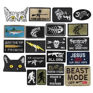 Parche bordado de tela de sarga con diseño de espina de pescado, calavera, pie grande, <span class=keywords><strong>escarlata</strong></span>, insignia de moral, brazalete, para pin, corazón, flor - Product Image 1