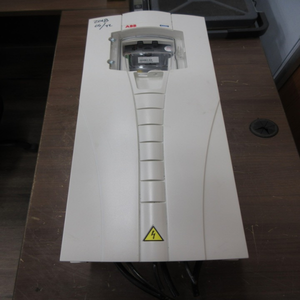 Ban đầu Thương hiệu Mới ach550 AC Ổ ach550uh038a4b055 25HP 3ph loại 12 bao vây không có bàn phím cho PLC - Product Image 2