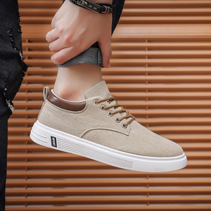 Nuevos zapatos de lona transpirables para hombre, zapatos deportivos casuales para estudiantes, zapatos de skate modernos para jóvenes - Product Image 3
